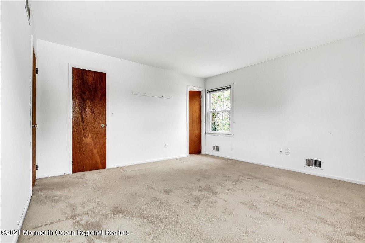 57 Newtons Corner Road Howell, NJ 07731 - Photo 13 of 32 17-57NewtonsCorner_0017 - Copy