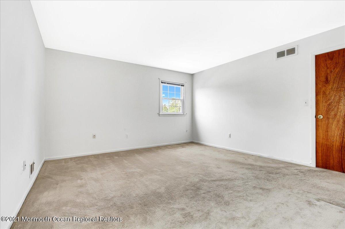 57 Newtons Corner Road Howell, NJ 07731 - Photo 14 of 32 18-57NewtonsCorner_0018 - Copy