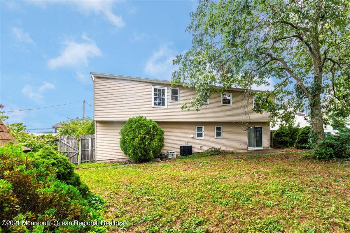 57 Newtons Corner Road Howell, NJ 07731 - Photo 30 of 32 33-57NewtonsCorner_0033