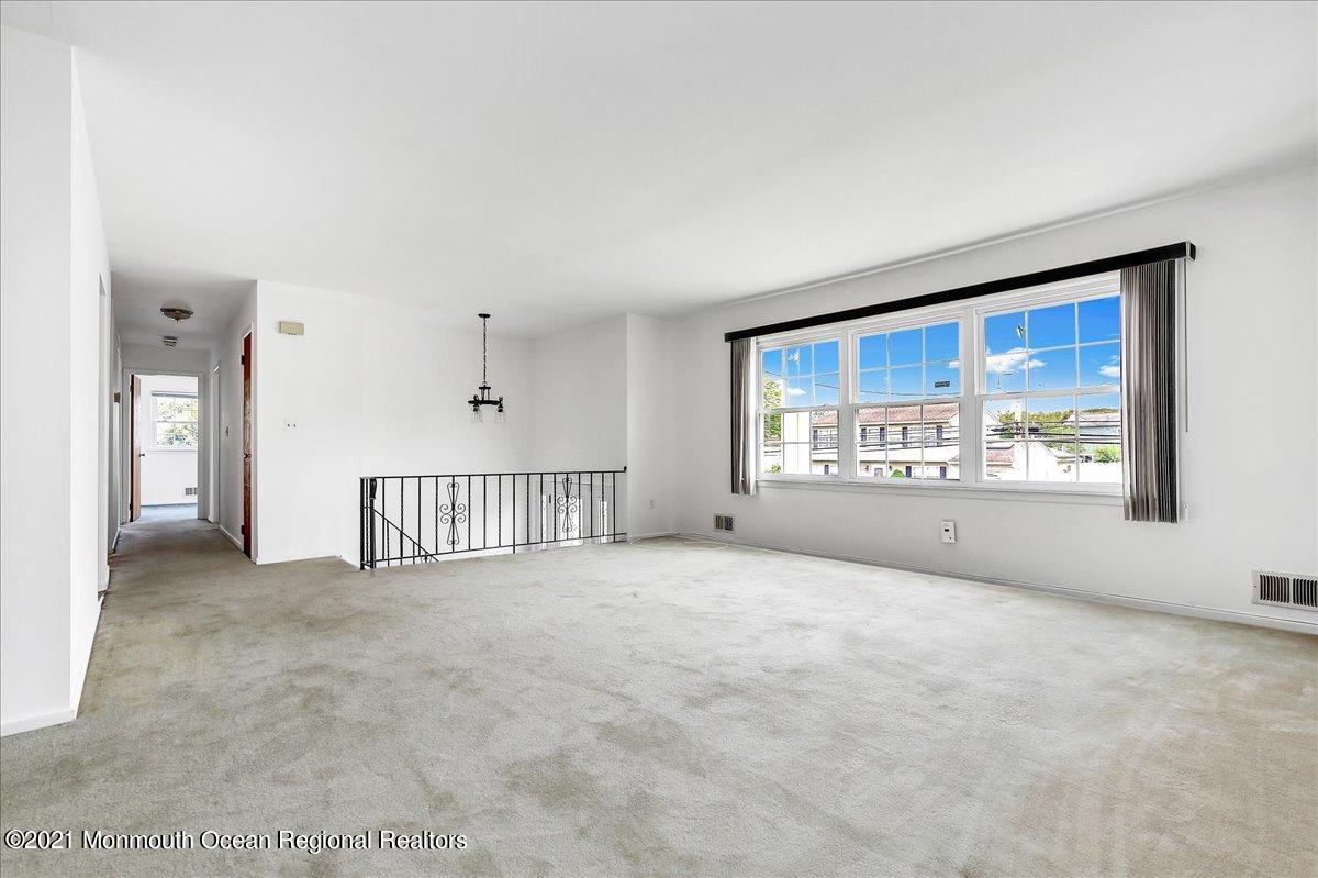 57 Newtons Corner Road Howell, NJ 07731 - Photo 6 of 32 10-57NewtonsCorner_0010 - Copy