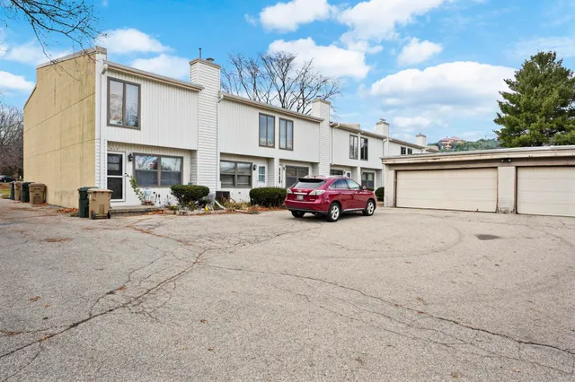 $279,000 | 315 Nautilus Drive, Madison, WI 53705