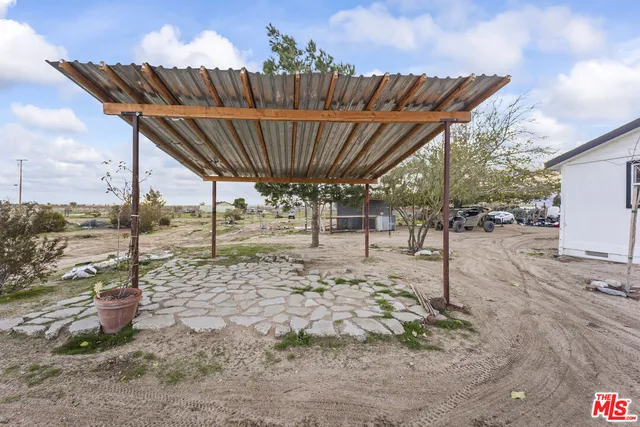 $445,000 | 6677 Maricopa Road, Phelan, CA 92371