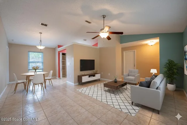 $2,000 | 2390 Queens Street Southeast, Palm Bay, FL 32909