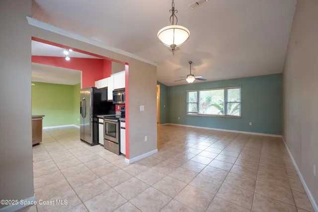 $2,000 | 2390 Queens Street Southeast, Palm Bay, FL 32909