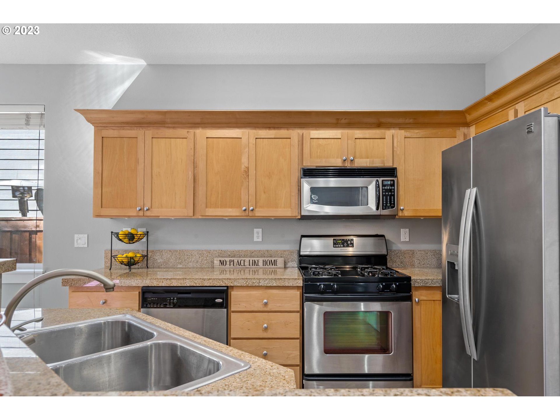 30538 Southwest Ruth Street Wilsonville, OR 97070 - Photo 15 of 42 Gallery Image 15