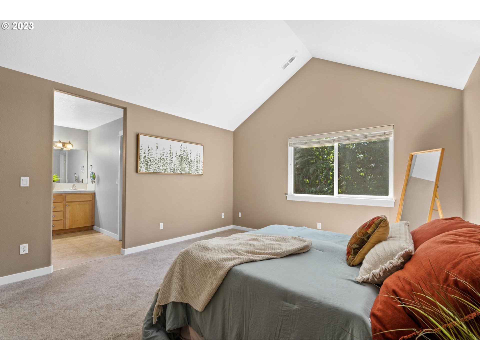 30538 Southwest Ruth Street Wilsonville, OR 97070 - Photo 21 of 42 Gallery Image 21