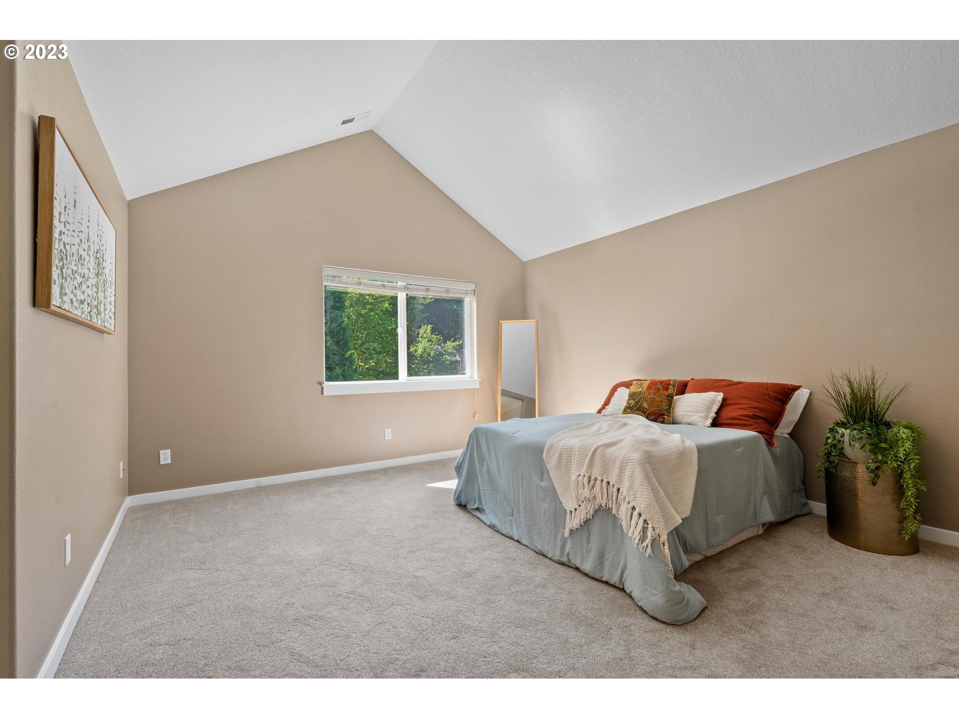 30538 Southwest Ruth Street Wilsonville, OR 97070 - Photo 25 of 42 Gallery Image 25