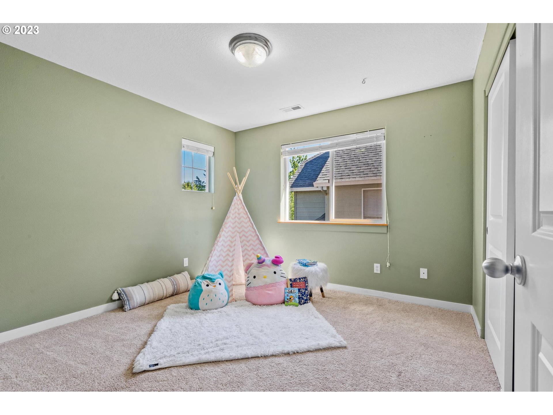 30538 Southwest Ruth Street Wilsonville, OR 97070 - Photo 27 of 42 Gallery Image 27