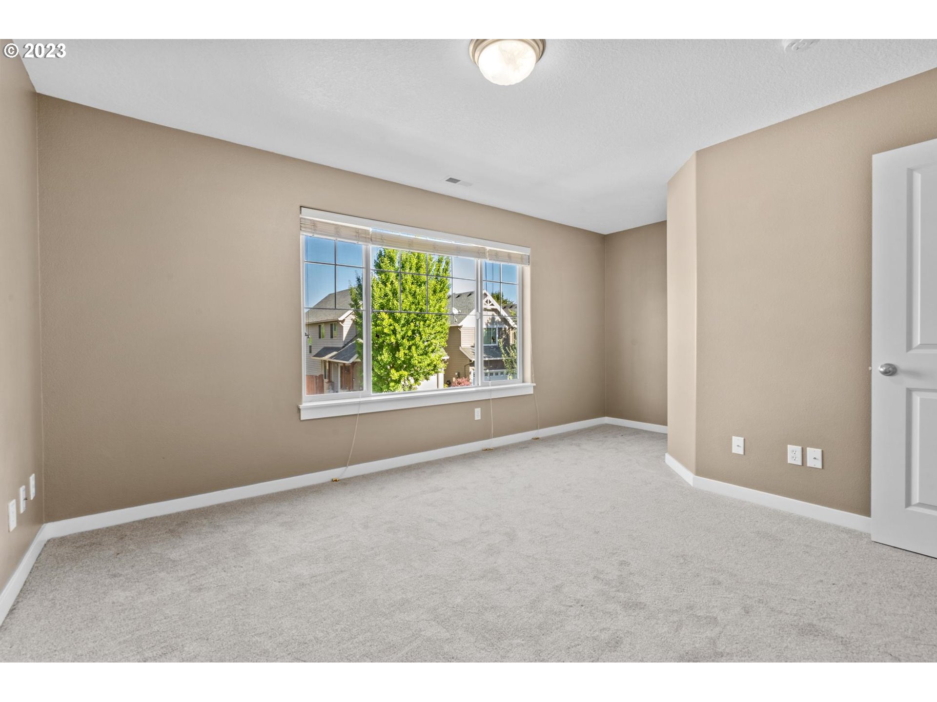 30538 Southwest Ruth Street Wilsonville, OR 97070 - Photo 32 of 42 Gallery Image 32