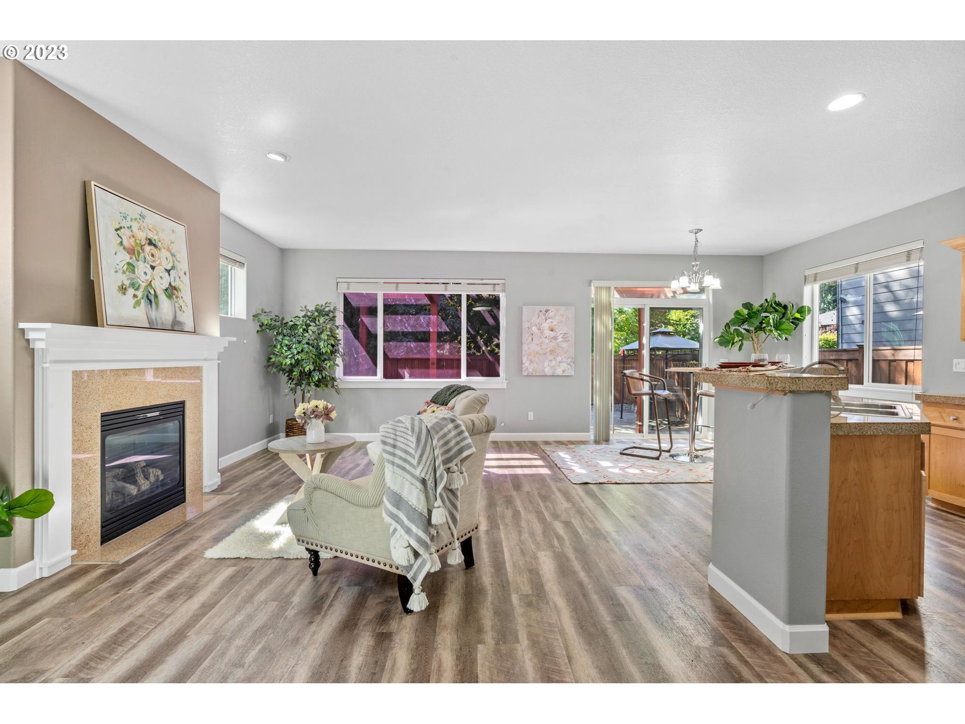 30538 Southwest Ruth Street Wilsonville, OR 97070 - Photo 5 of 42 Gallery Image 5