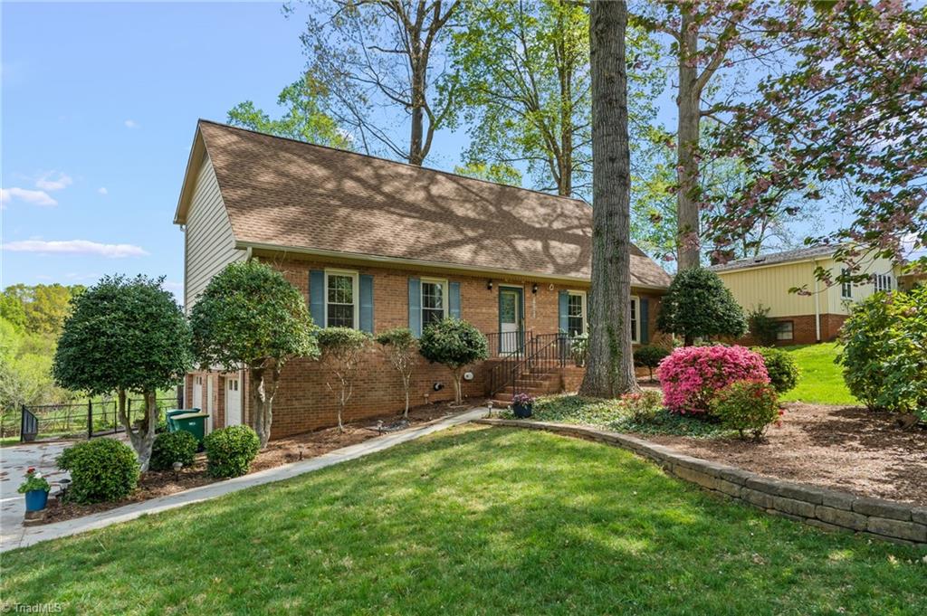 7000 Bridgewood Road Clemmons, NC 27012 - Photo 1 of 49 Gallery Image 1