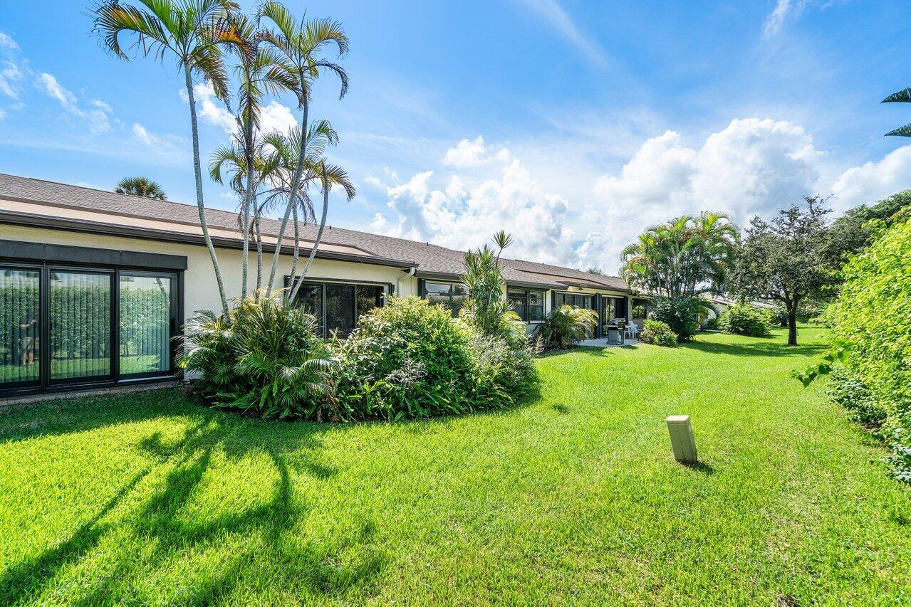 9 Ridge Pointe Drive, Unit E Boynton Beach, FL 33435 - Photo 25 of 36 025-9RidgePointeDrive-BoyntonBeach-FL-33