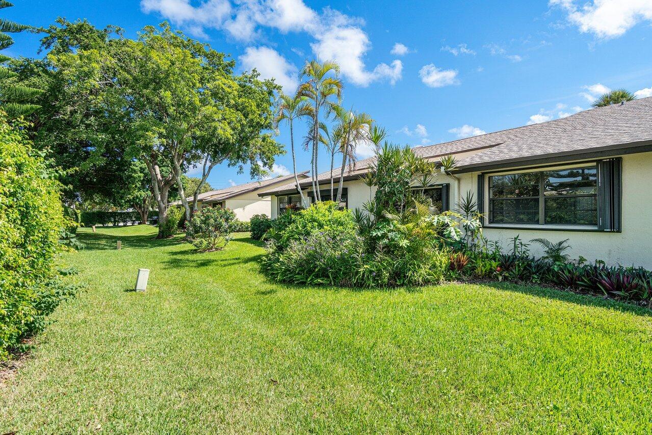 9 Ridge Pointe Drive, Unit E Boynton Beach, FL 33435 - Photo 26 of 36 026-9RidgePointeDrive-BoyntonBeach-FL-33