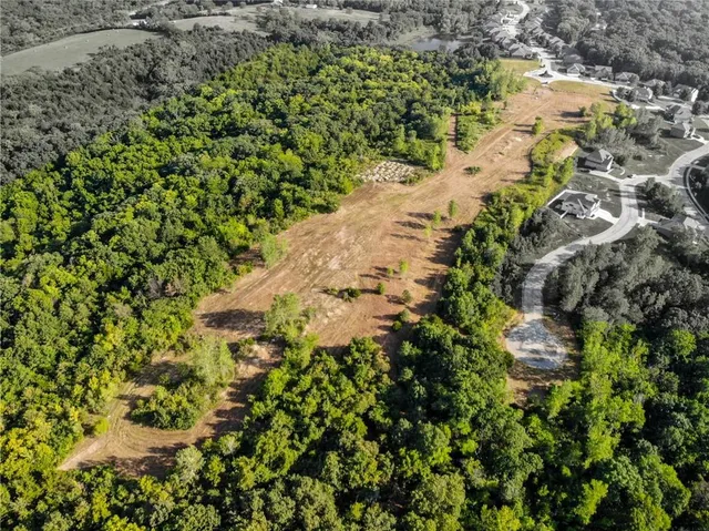 $1,500,000 | 10901 Donahoo Road, Kansas City, KS 66109