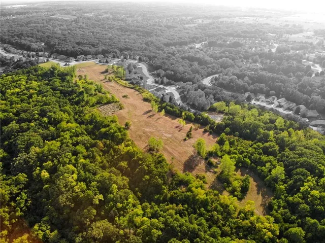 $1,500,000 | 10901 Donahoo Road, Kansas City, KS 66109