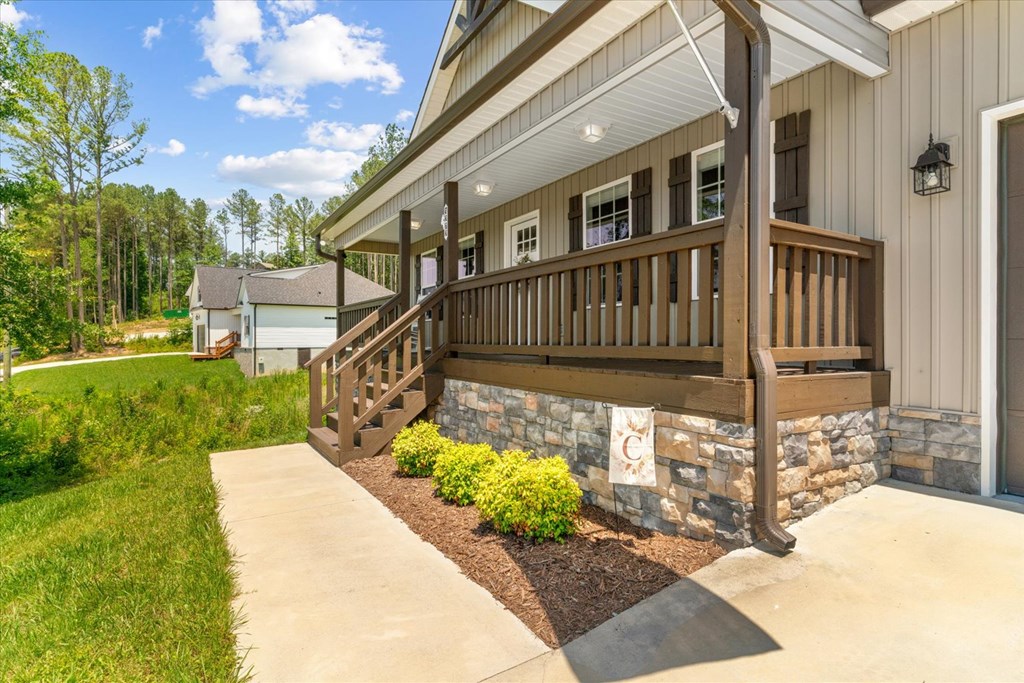 3272 Crow Road Northeast Dalton, GA 30721 - Photo 2 of 22 Gallery Image 2