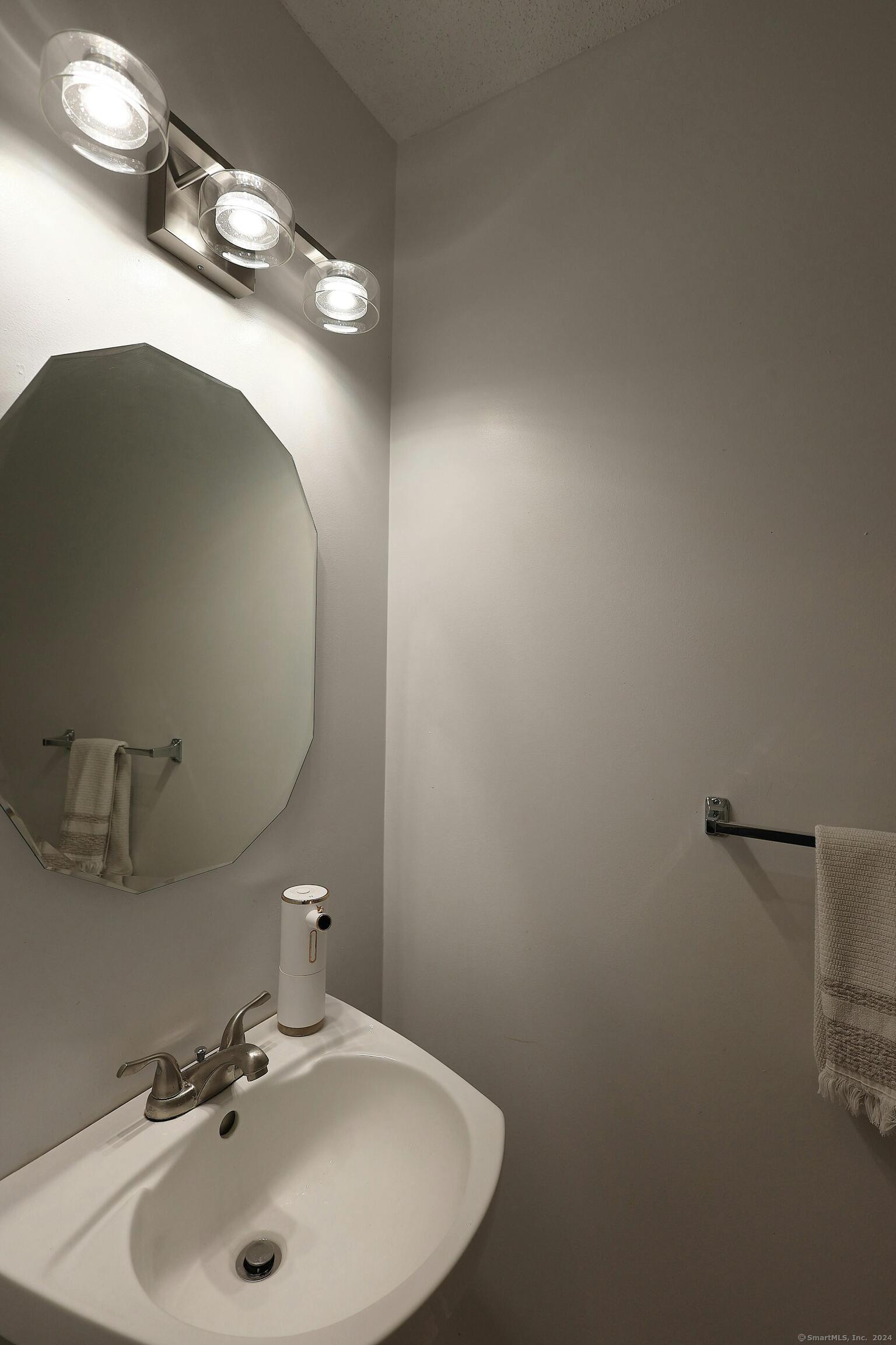 633 Danbury Road, Unit 22 Ridgefield, CT 06877 - Photo 18 of 30