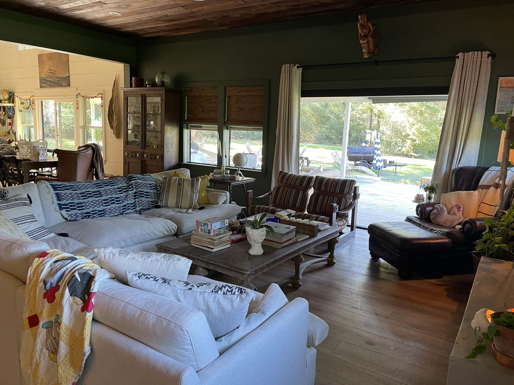 4046 Kurtz Road Sealy, TX 77474 - Photo 5 of 27 Living room look towards back yard.