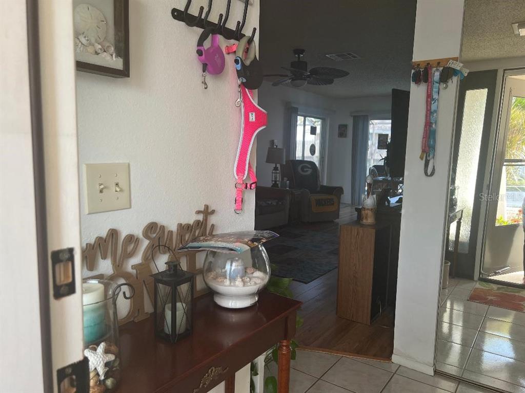 2009 San Sebastian Way South Clearwater, FL 33763 - Photo 7 of 60