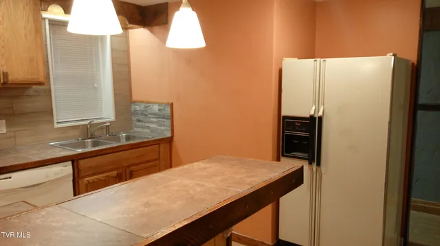 $1,200 | 2814 Anderson Street, Bristol, TN 37620