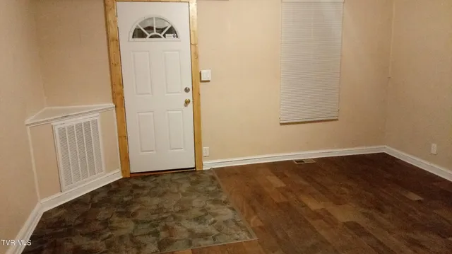 $1,200 | 2814 Anderson Street, Bristol, TN 37620