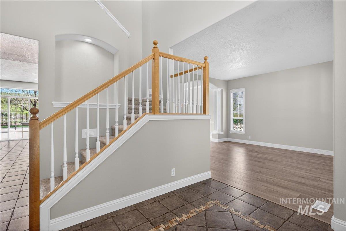 12935 North Schicks Ridge Road Boise, ID 83714 - Photo 5 of 44