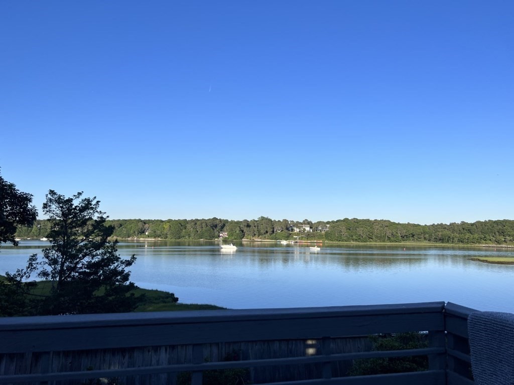 165 Mayflower Terrace, Yarmouth, MA 02664 Compass