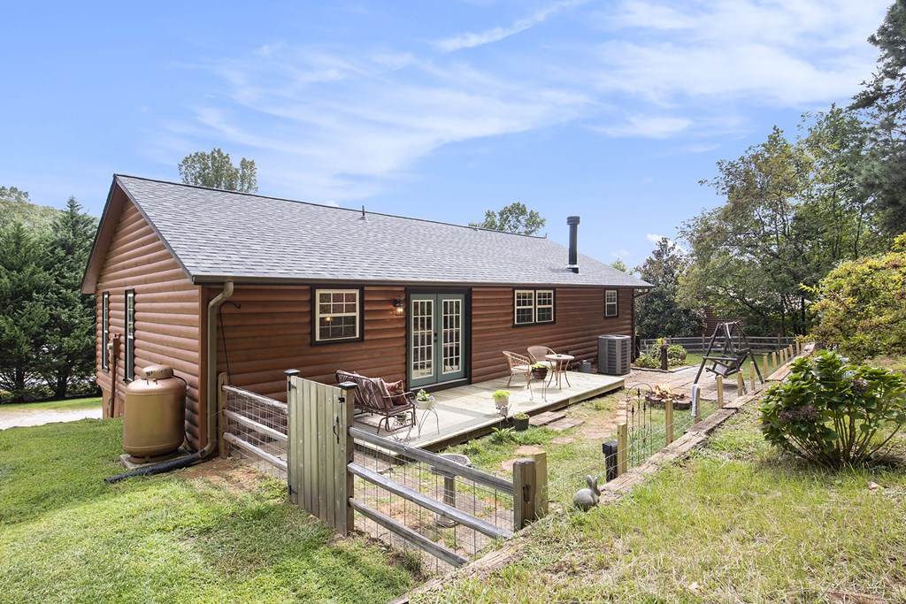 582 Polly Gap Road Clayton, GA 30525 - Photo 31 of 39 Gallery Image 31