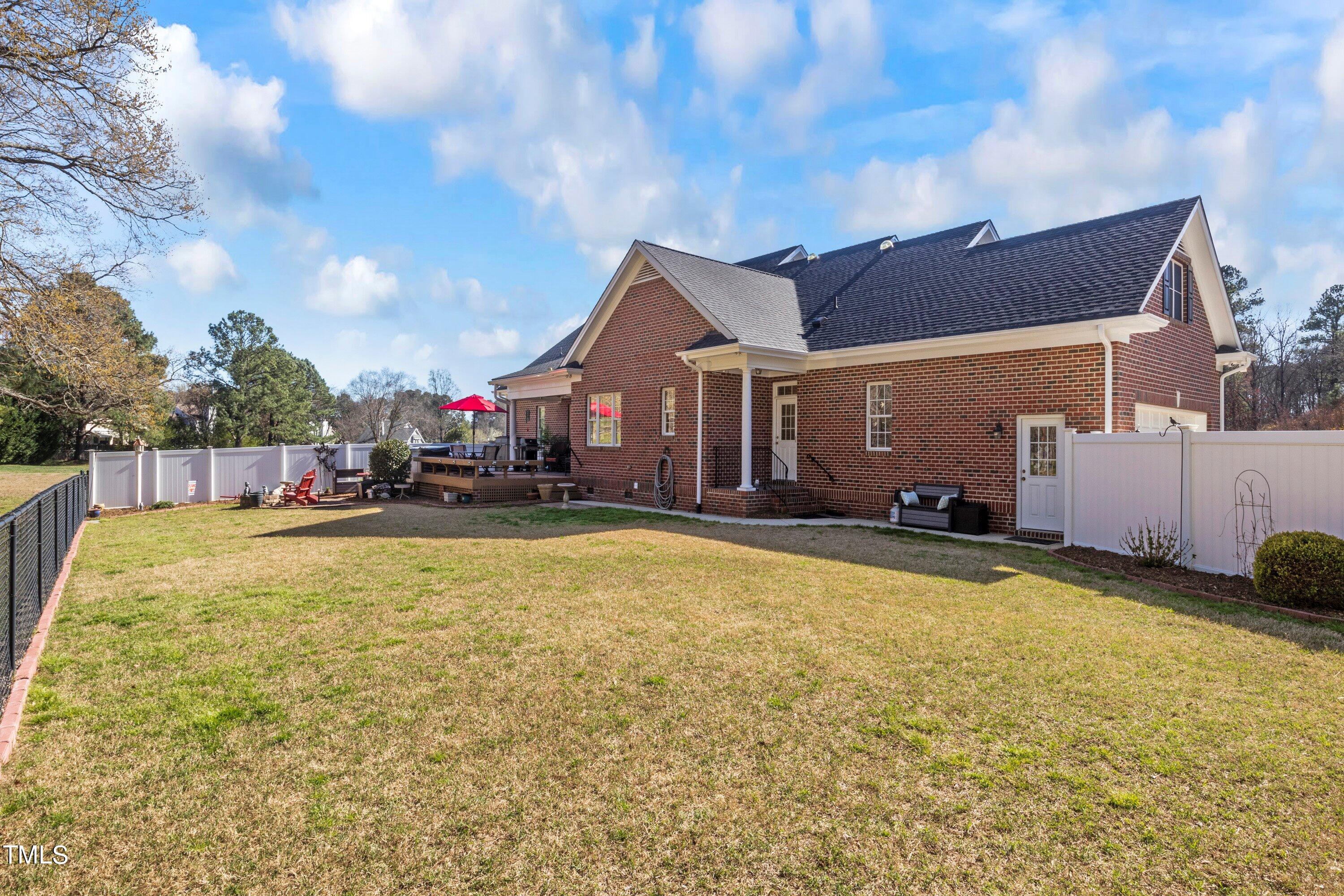 5504 Yates Mill Pond Road Raleigh, NC 27606 - Photo 49 of 56 75-5504 Yates Mill Pond Rd20240312_0075