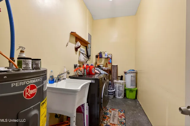 $349,000 | 80 Los Nogales Boulevard, Poplarville, MS 39470