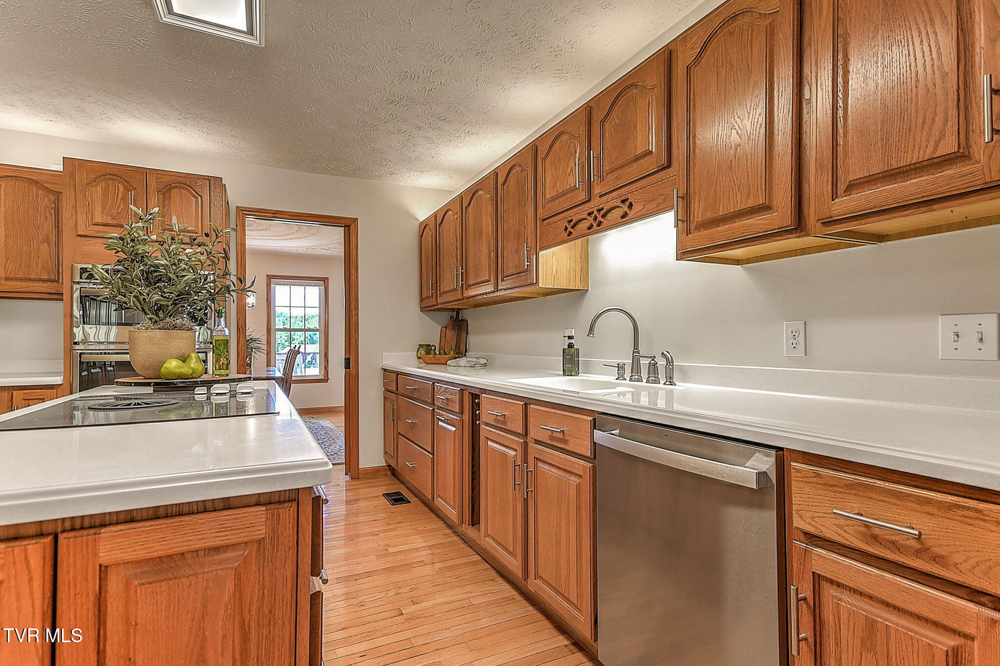 18137 Old Jonesboro Road Bristol, VA 24202 - Photo 29 of 90 29-web-or-mls-18137 Old Joboro GUnit-29