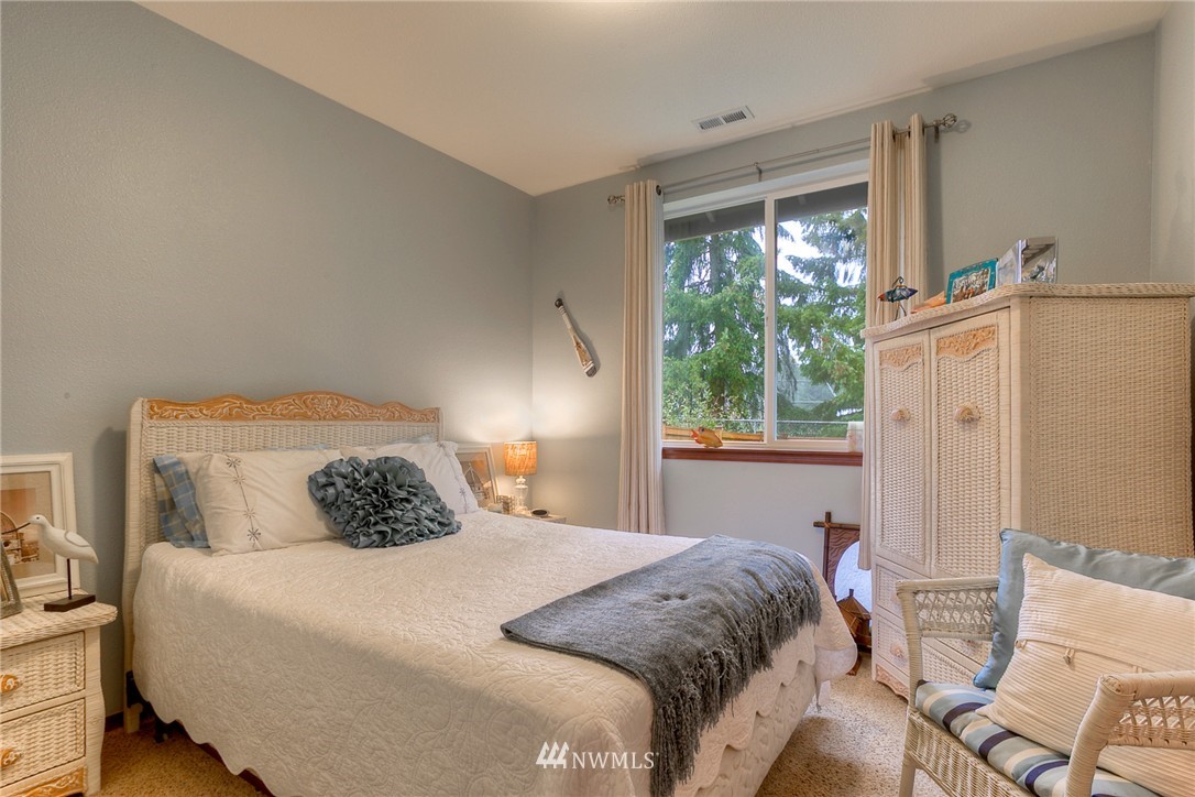 3415 170th Place Southeast Bothell, WA 98012 - Photo 10 of 20