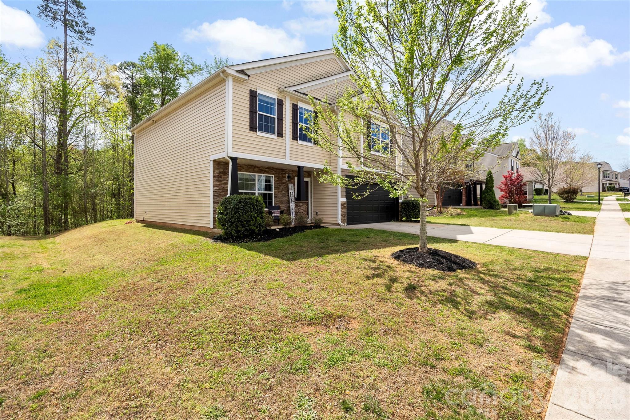 4715 McClure Road Charlotte, NC 28216 - Photo 2 of 42