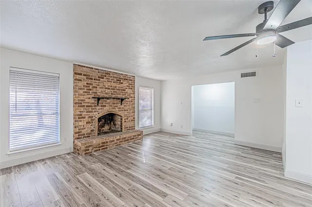 $249,900 | 1313 Oakbluff Drive, Lancaster, TX 75146