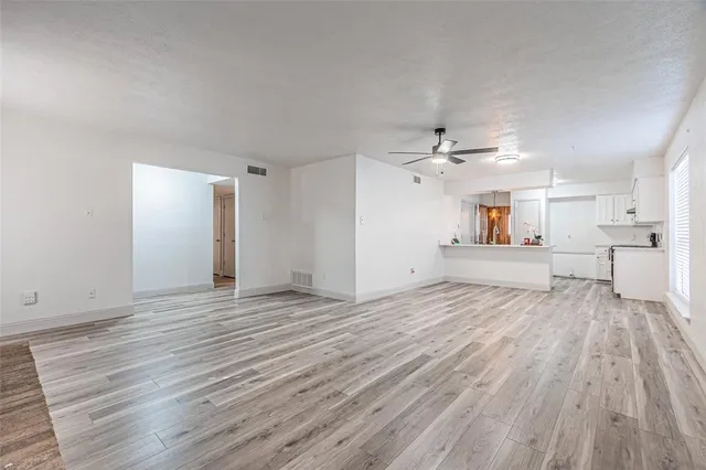 $249,900 | 1313 Oakbluff Drive, Lancaster, TX 75146