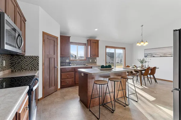 $399,900 | 2135 West Melcorn Circle, De Pere, WI 54115