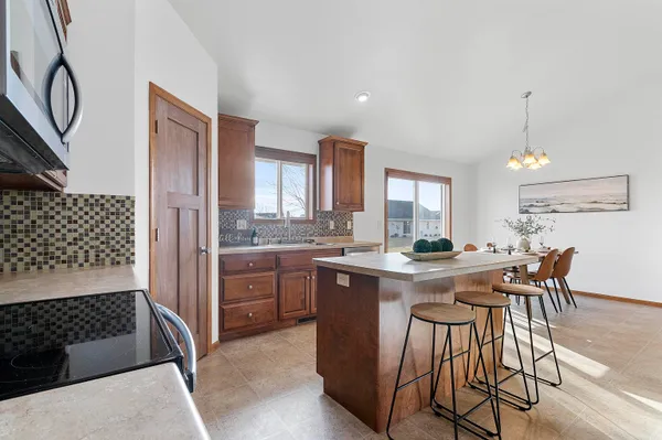 $399,900 | 2135 West Melcorn Circle, De Pere, WI 54115