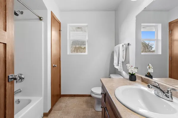 $399,900 | 2135 West Melcorn Circle, De Pere, WI 54115