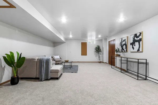 $399,900 | 2135 West Melcorn Circle, De Pere, WI 54115