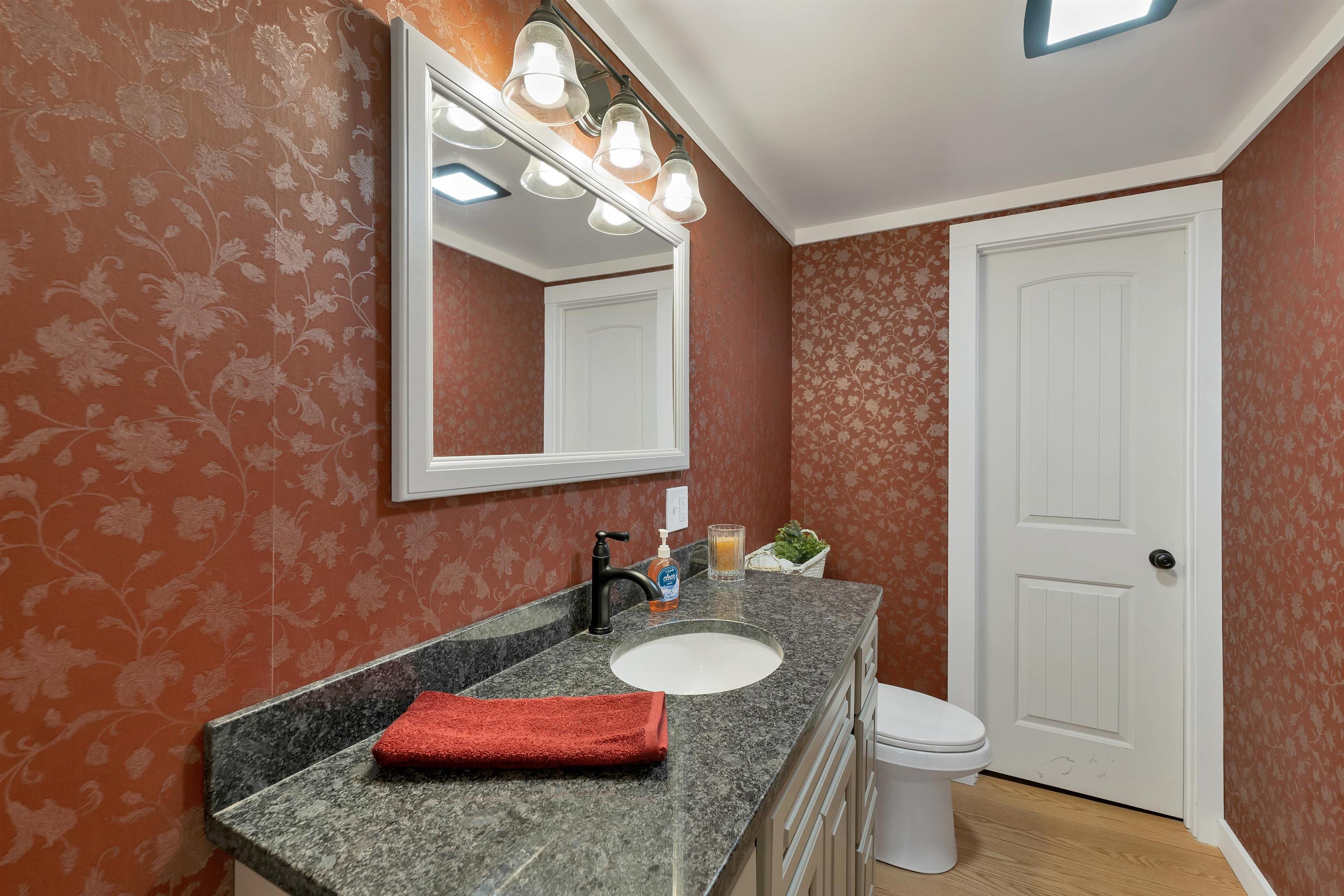 40 Emery Lane Wakefield, NH 03830 - Photo 20 of 45