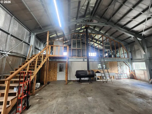 $1,450,000 | 73210 Kingsbury Lane, Elgin, OR 97827