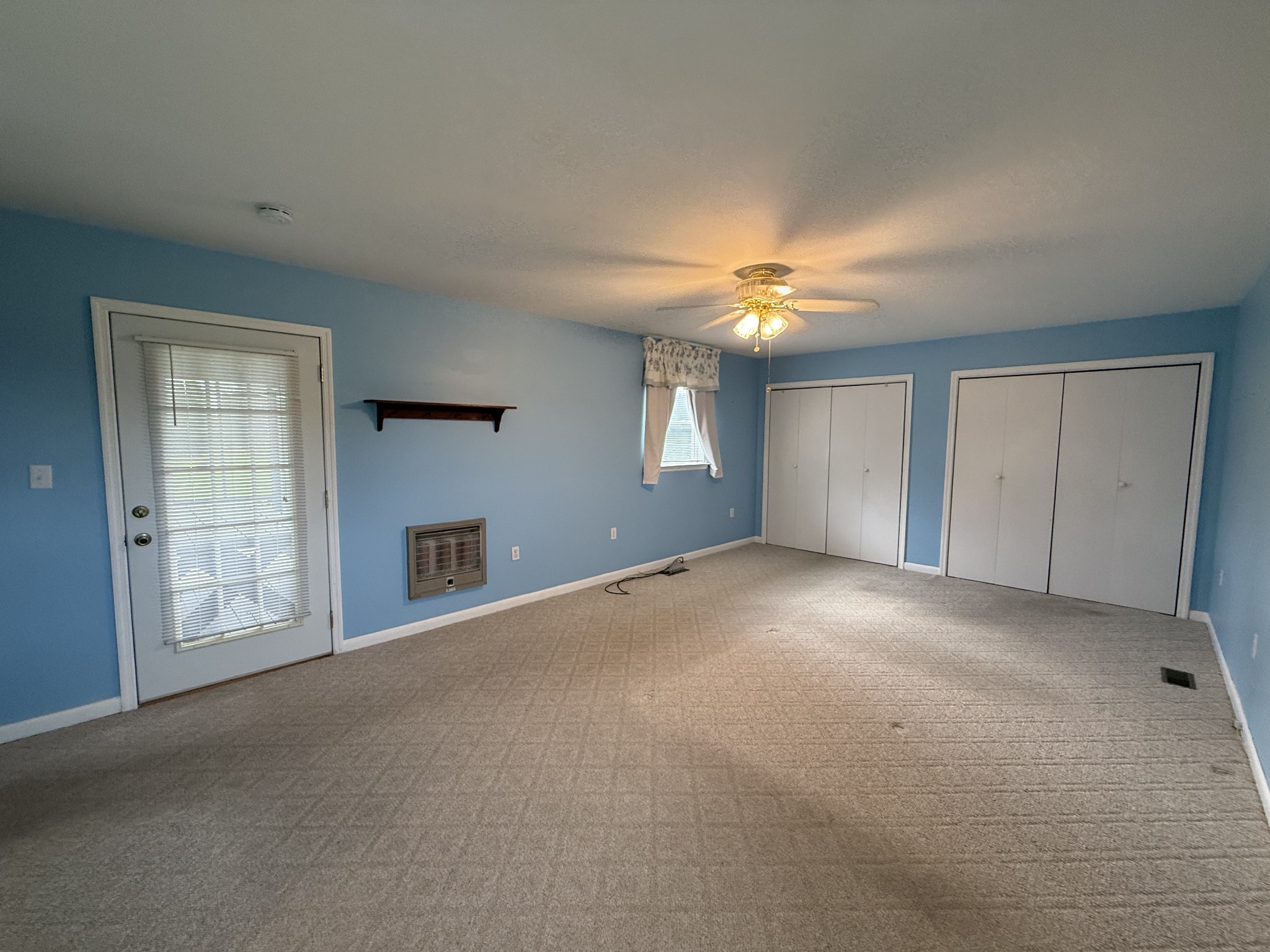 2971 Monroe Floyd Road Decherd, TN 37324 - Photo 14 of 26 a view of an empty room with a window