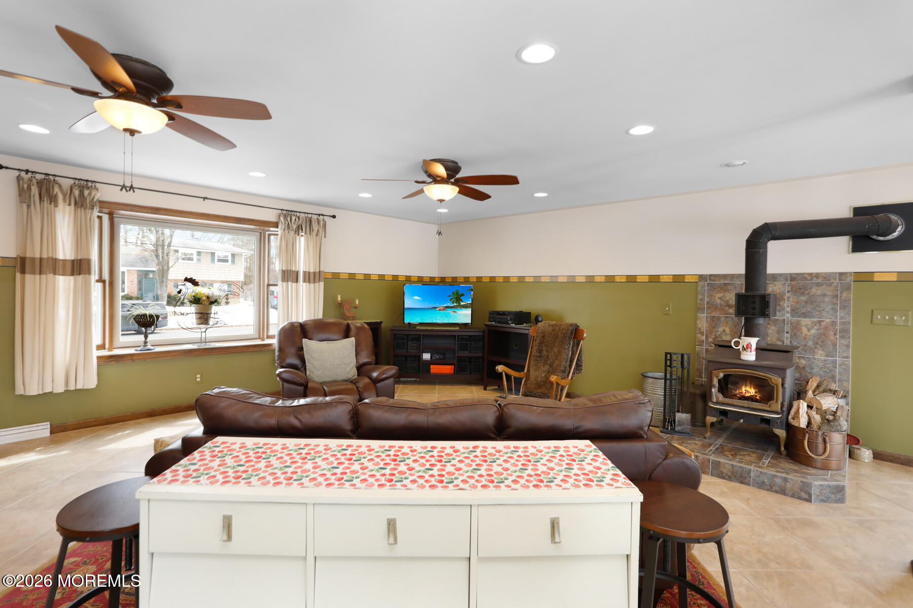 60 Sunset Drive Howell, NJ 07731 - Photo 20 of 56 a living room with furniture and a table