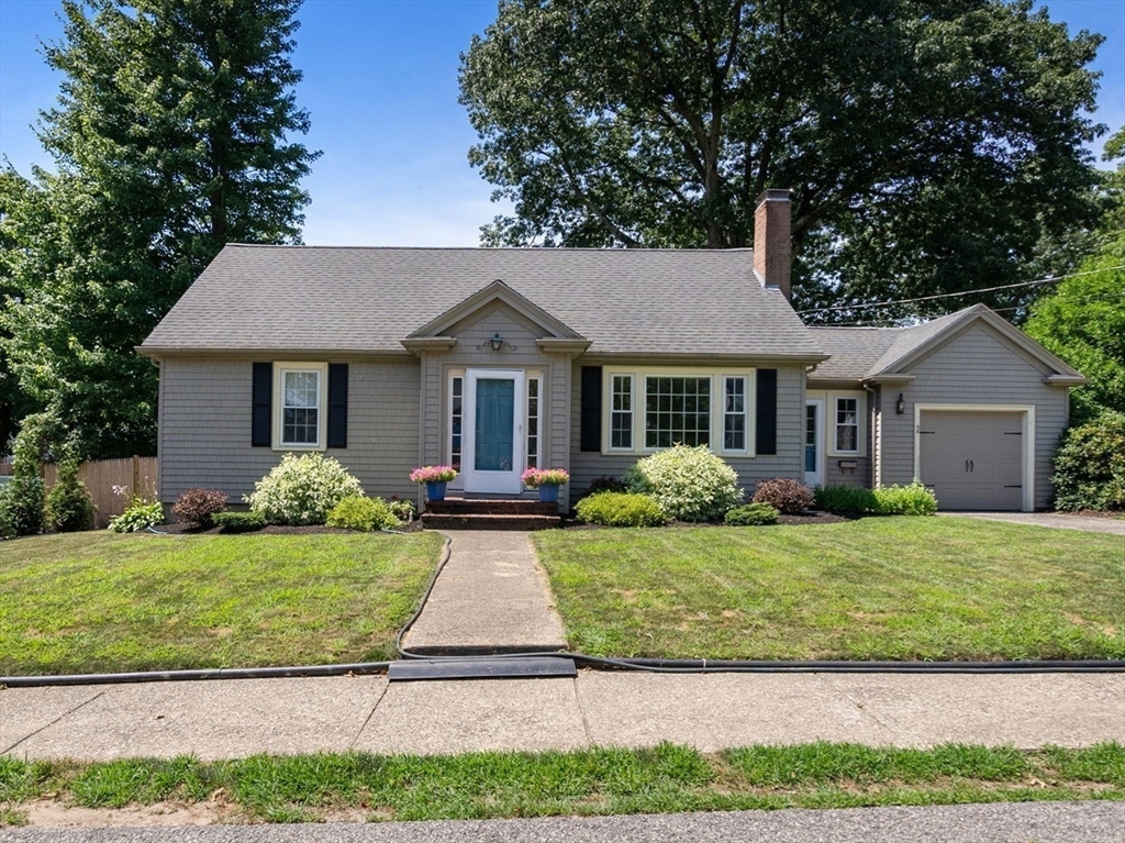 56 Oak Road Norwood, MA 02062 - Photo 1 of 21 Gallery Image 1