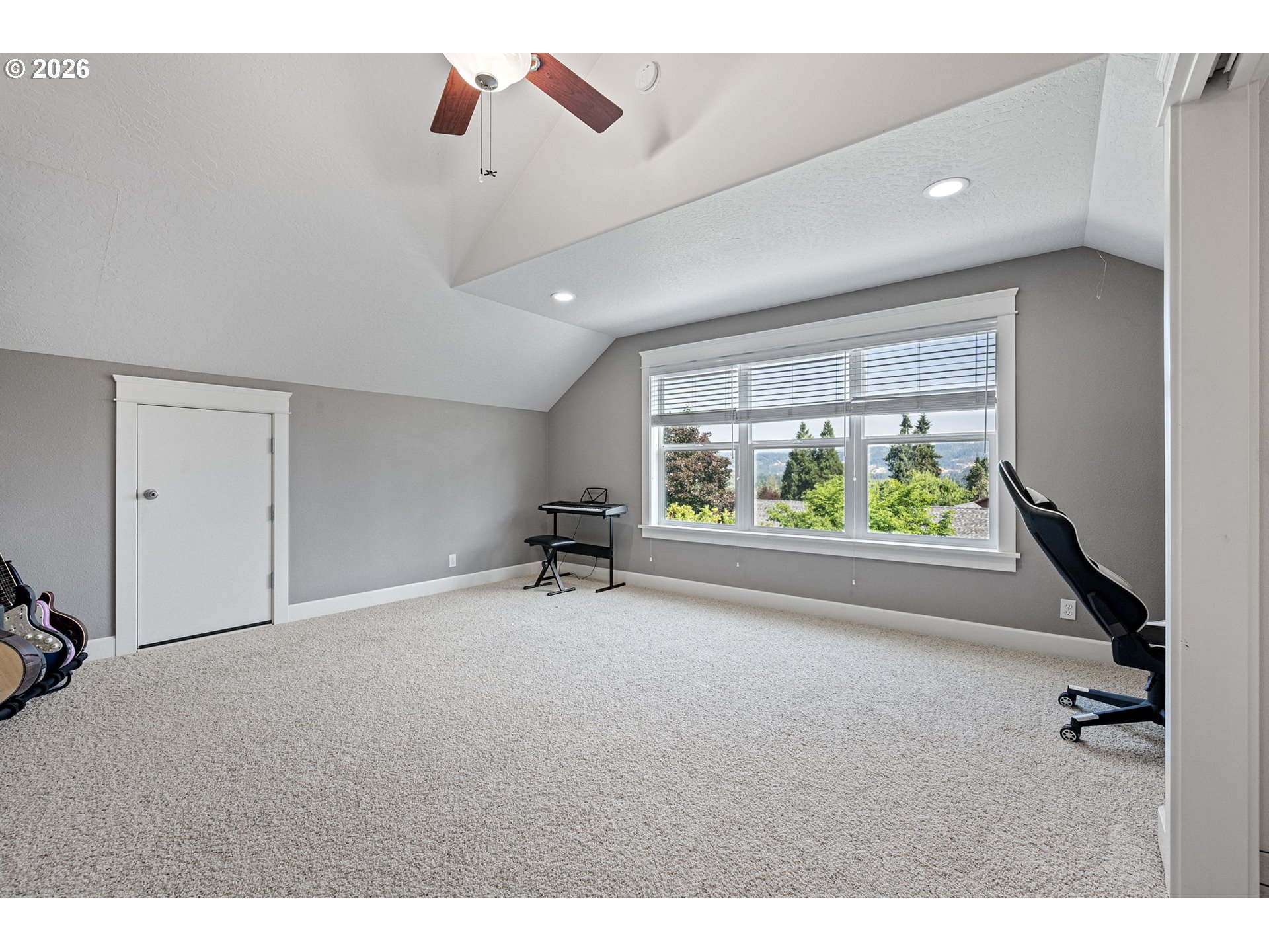 729 South 68th Place Springfield, OR 97478 - Photo 31 of 38 Bonus Room