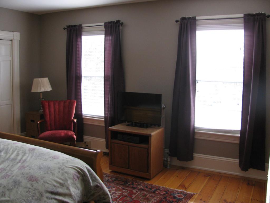 1363 River Road Manchester, NH 03104 - Photo 16 of 32