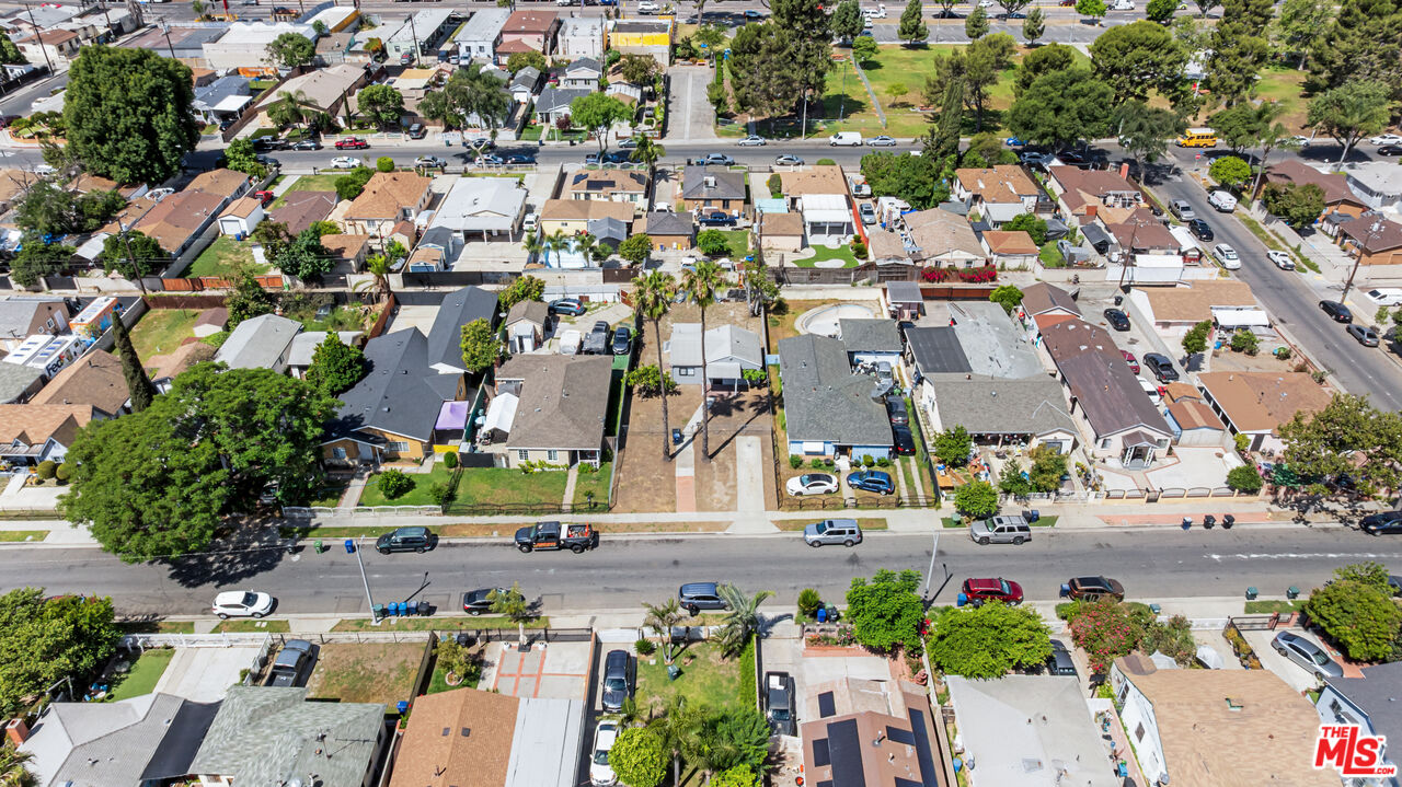 15321 South Frailey Avenue Compton, CA 90221 - Photo 18 of 19 an aerial view of residential houses with yard