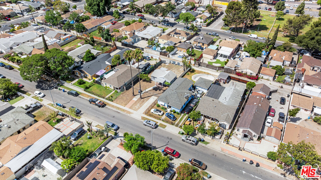 15321 South Frailey Avenue Compton, CA 90221 - Photo 19 of 19 an aerial view of a city with lots of residential buildings