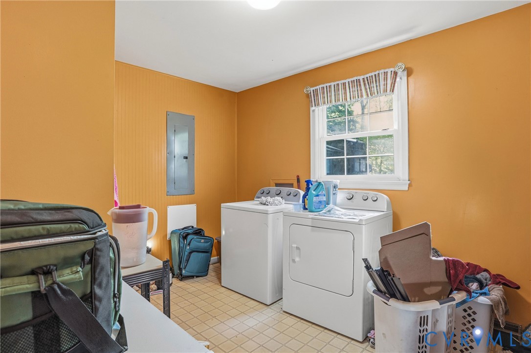 14219 Spruce Avenue Chester, VA 23836 - Photo 28 of 32 a utility room with dryer and washer