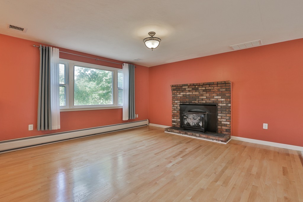 109 Lowell Road Pepperell, MA 01463 - Photo 7 of 19 Gallery Image 7